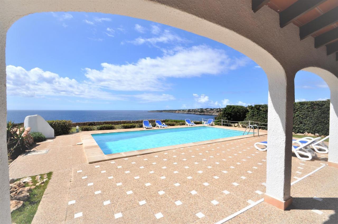 Villa Helios Villa En Cala Pi Con Vistas Despejadas Luaran gambar