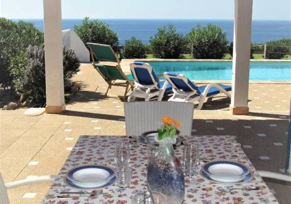 Villa Helios Villa En Cala Pi Con Vistas Despejadas Luaran gambar